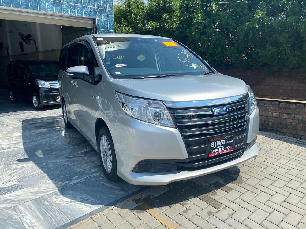 Toyota Noah 2015 for Sale in Gujranwala Image-1
