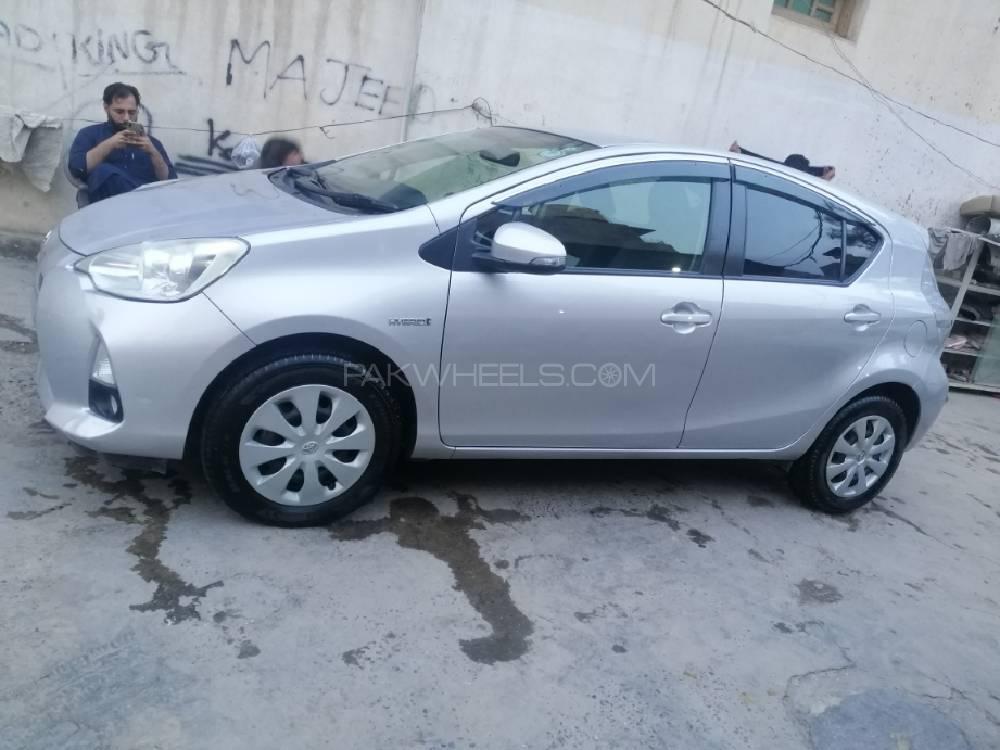 Toyota Aqua 2014 for Sale in Peshawar Image-1