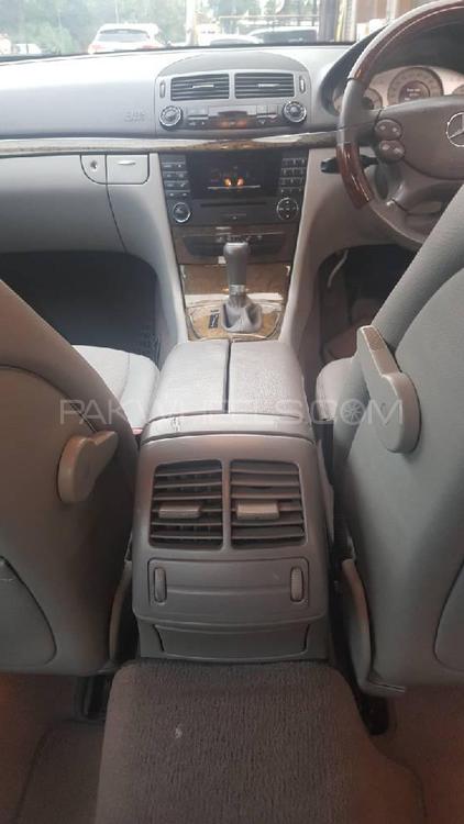 مرسڈیز بینز ای کلاس 2007 for Sale in لاہور مرسڈیز بینز ای کلاس 2007 for Sale in لاہور Image-10