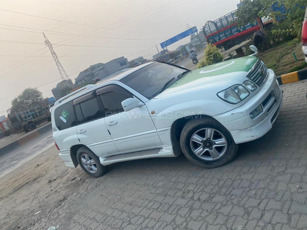 Toyota Land Cruiser 2002 for Sale in Lahore Toyota Land Cruiser 2002 for Sale in Lahore Image-4