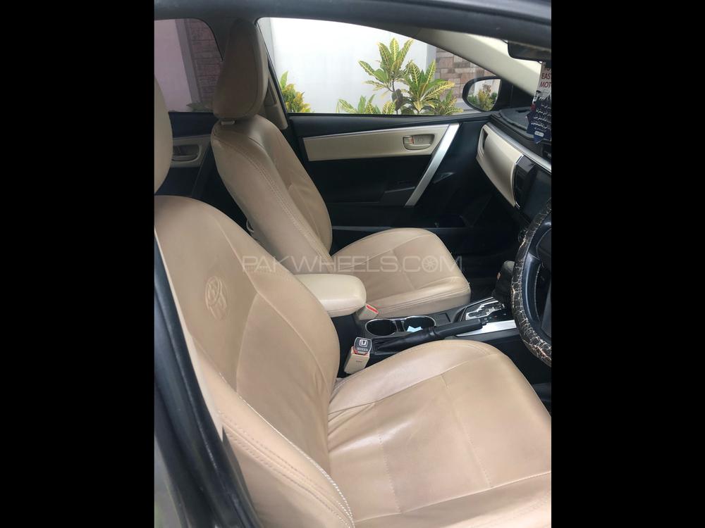 Toyota Corolla 2015 for Sale in Karachi Toyota Corolla 2015 for Sale in Karachi Image-18