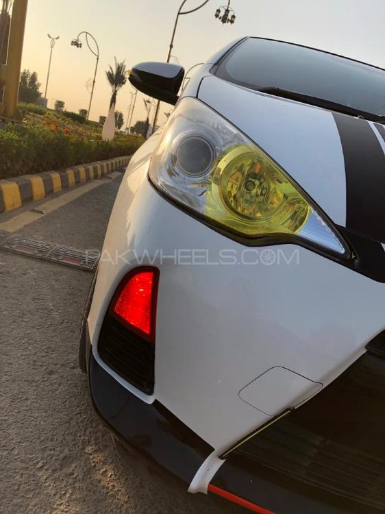 Toyota Aqua - 2015  Toyota Aqua - 2015  Image-5