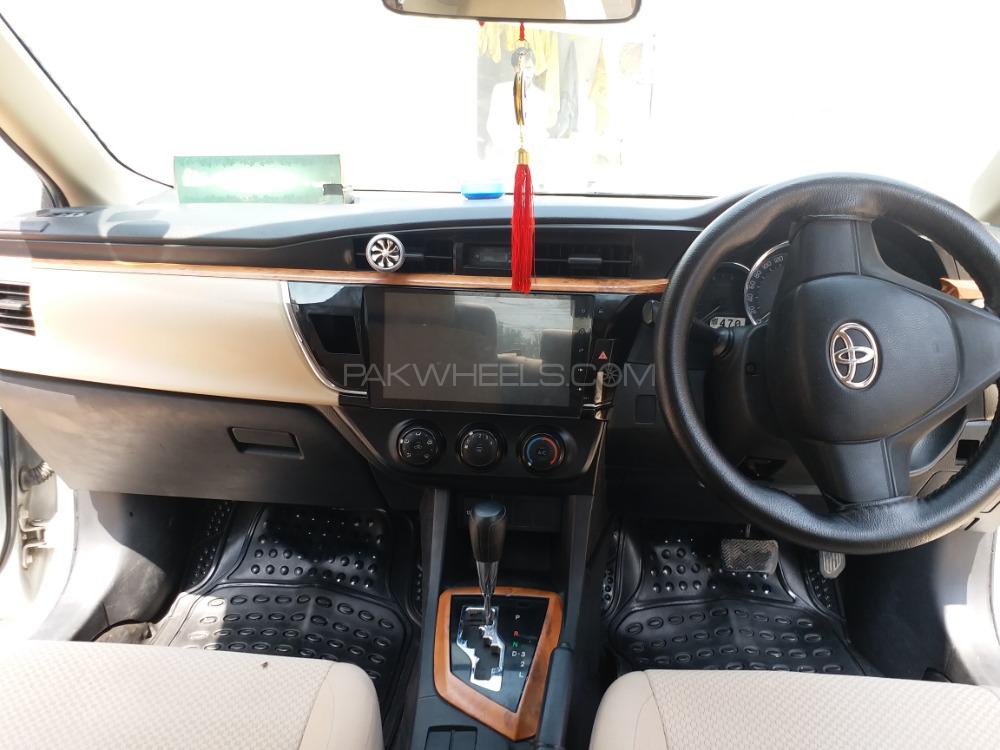 Toyota Corolla 2014 for Sale in Peshawar Toyota Corolla 2014 for Sale in Peshawar Image-3