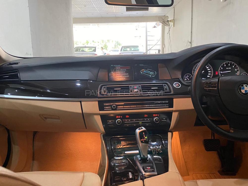بی ایم ڈبلیو 5 سیریز 2013 for Sale in لاہور بی ایم ڈبلیو 5 سیریز 2013 for Sale in لاہور Image-9