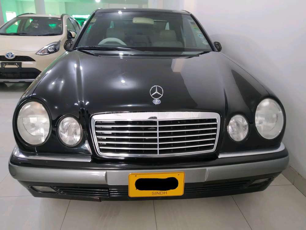 Mercedes Benz E Class 1998 for Sale in Lahore Image-1