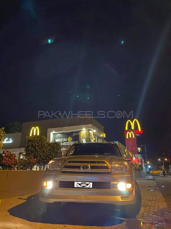 Toyota Surf 2004 for Sale in Peshawar Image-1