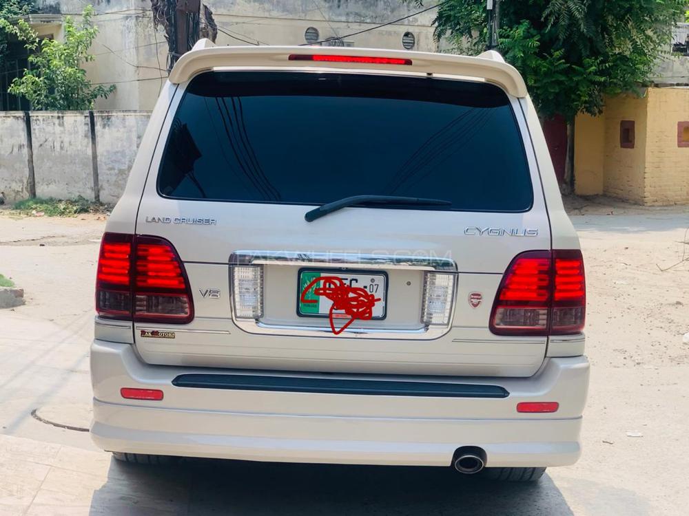 Toyota Land Cruiser 2003 for Sale in Lahore Toyota Land Cruiser 2003 for Sale in Lahore Image-12