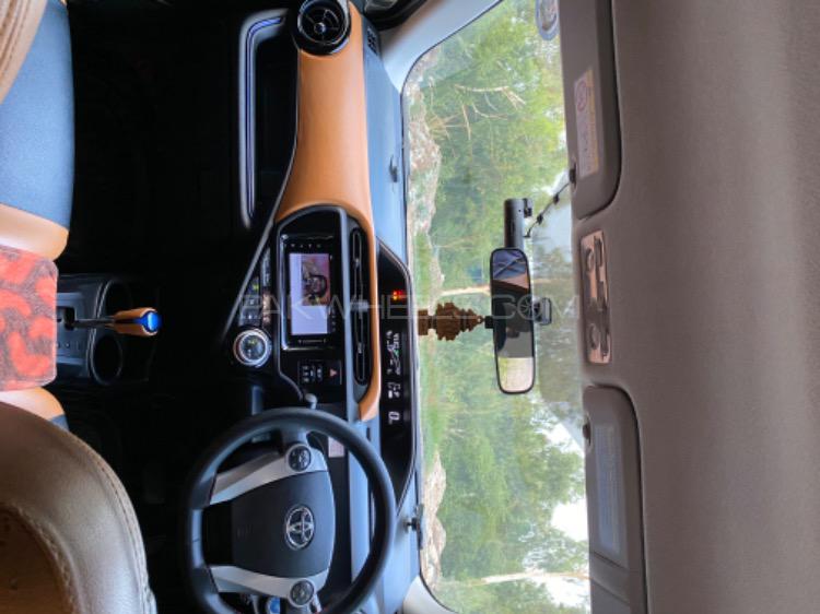 Toyota Aqua 2015 for Sale in Peshawar Toyota Aqua 2015 for Sale in Peshawar Image-11