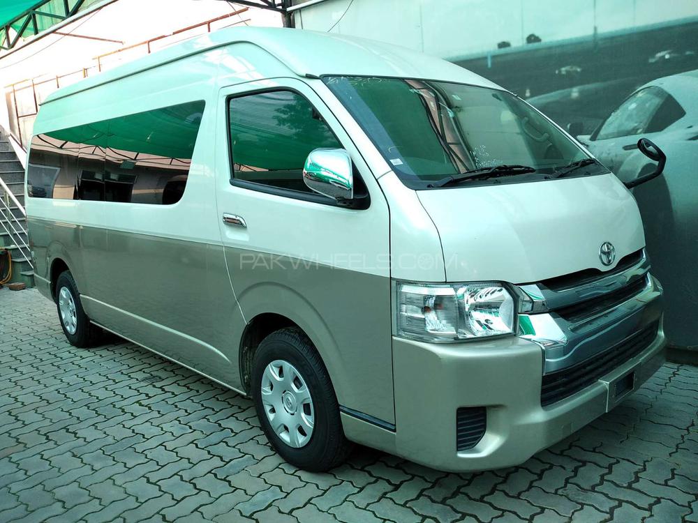 Toyota Hiace 2015 for Sale in Lahore Image-1