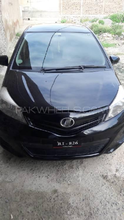 Toyota Vitz 2012 for Sale in Kohat Image-1