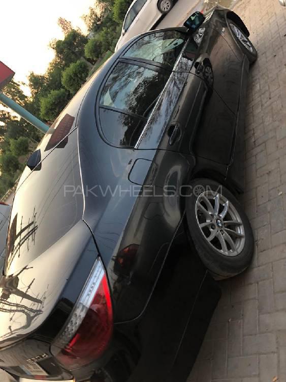 بی ایم ڈبلیو 5 سیریز 2004 for Sale in سیالکوٹ بی ایم ڈبلیو 5 سیریز 2004 for Sale in سیالکوٹ Image-3