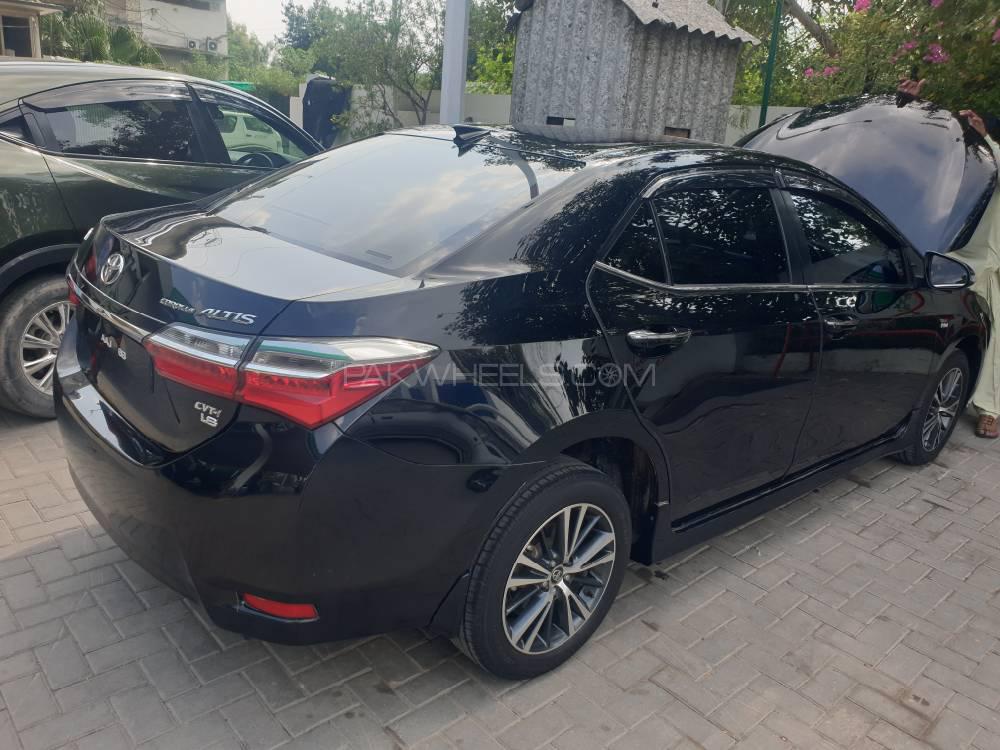 Toyota Corolla 2016 for Sale in Multan Image-1