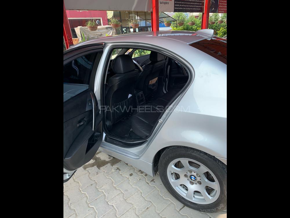 بی ایم ڈبلیو 5 سیریز 2005 for Sale in اسلام آباد بی ایم ڈبلیو 5 سیریز 2005 for Sale in اسلام آباد Image-4