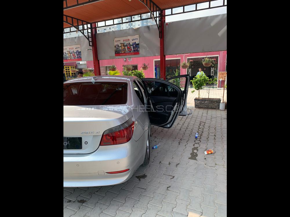 بی ایم ڈبلیو 5 سیریز 2005 for Sale in اسلام آباد بی ایم ڈبلیو 5 سیریز 2005 for Sale in اسلام آباد Image-6