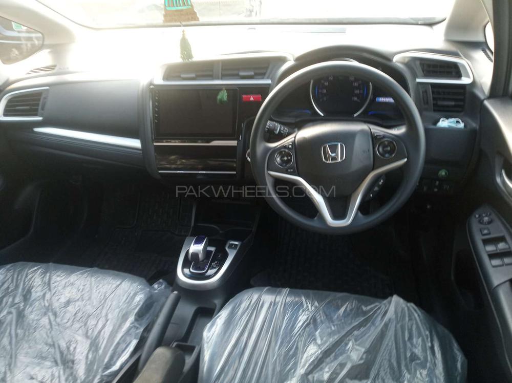 Honda Fit 2015 for Sale in Gujranwala Honda Fit 2015 for Sale in Gujranwala Image-7