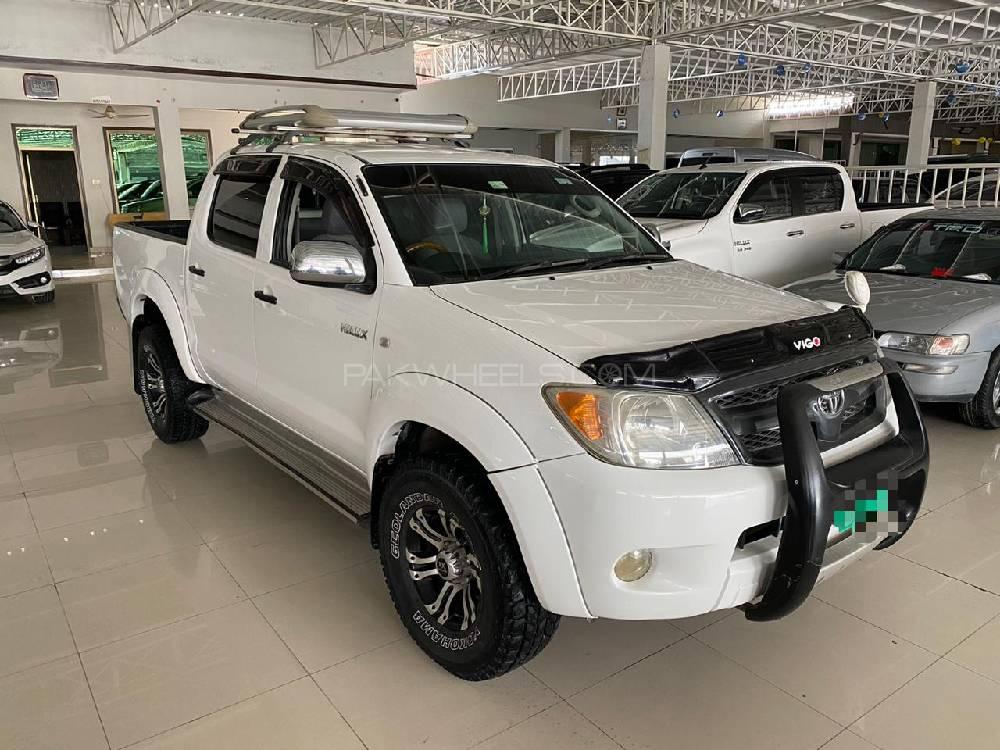 Toyota Hilux 2008 for Sale in Peshawar Image-1