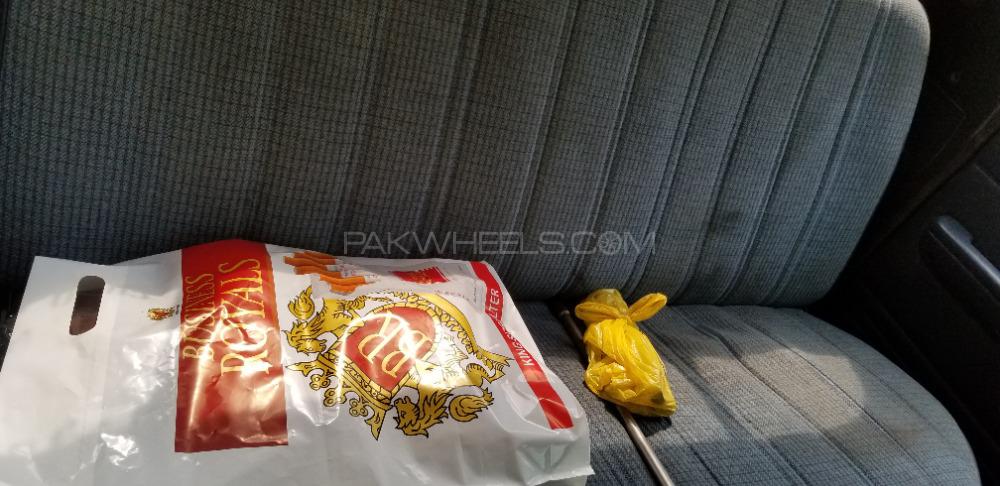 Toyota Pickup 1992 for Sale in Peshawar Toyota Pickup 1992 for Sale in Peshawar Image-2