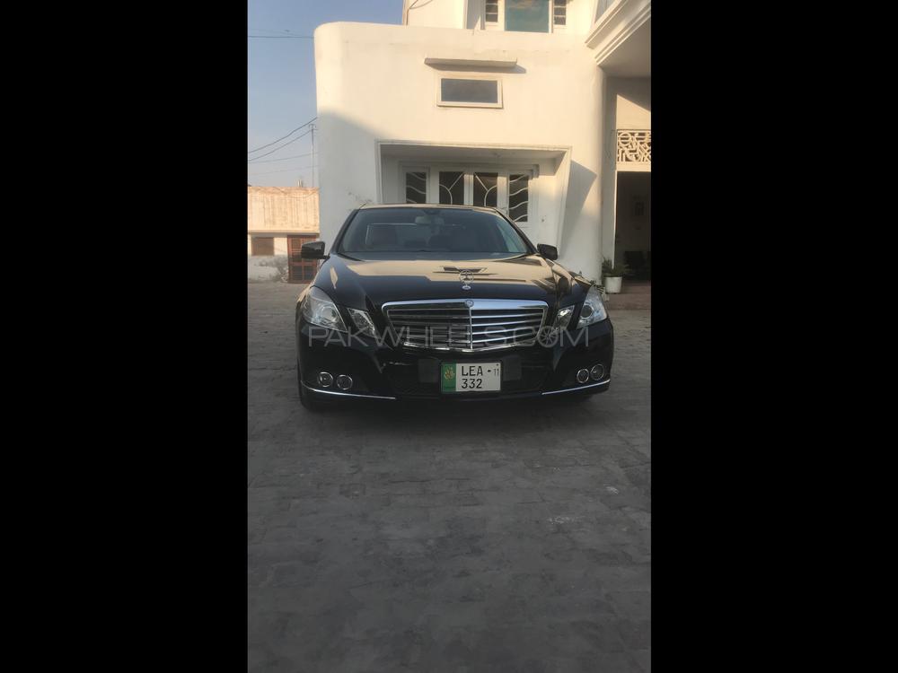 Mercedes Benz E Class 2011 for Sale in Multan Image-1
