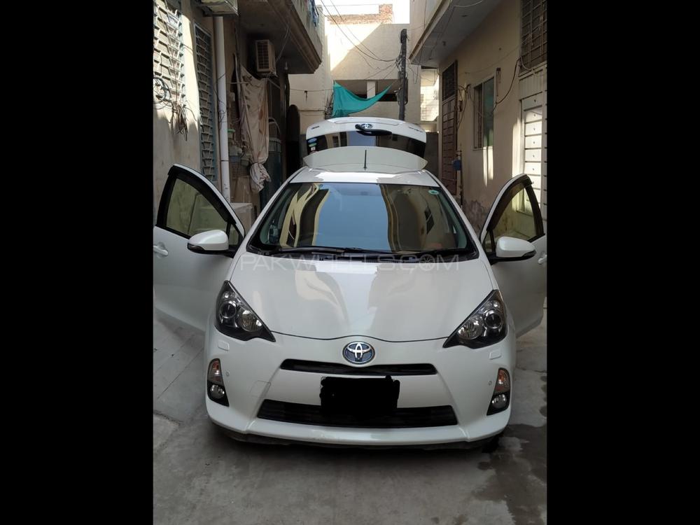 Toyota Aqua 2017 for Sale in Lahore Image-1
