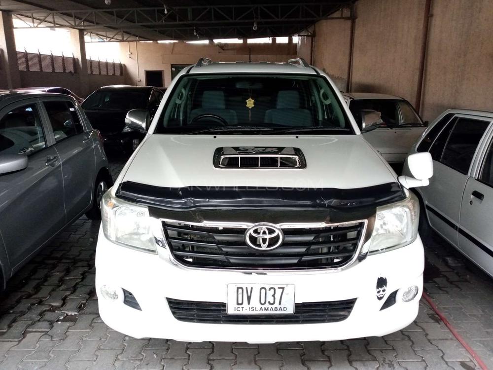 Toyota Hilux 2012 for Sale in Multan Image-1
