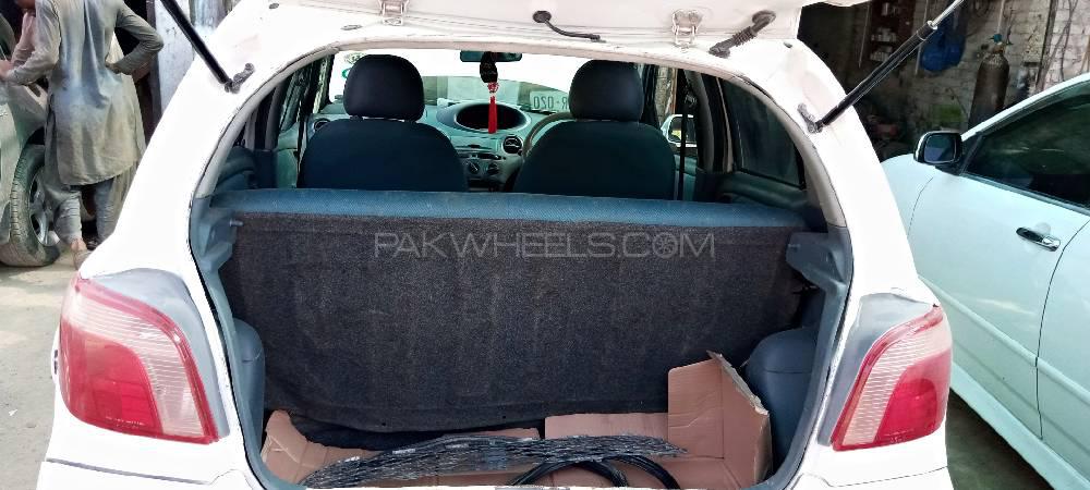 ٹویوٹا ویٹز 2001 for Sale in پشاور Image-1