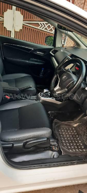 Honda Fit 2015 for Sale in Lahore Honda Fit 2015 for Sale in Lahore Image-11