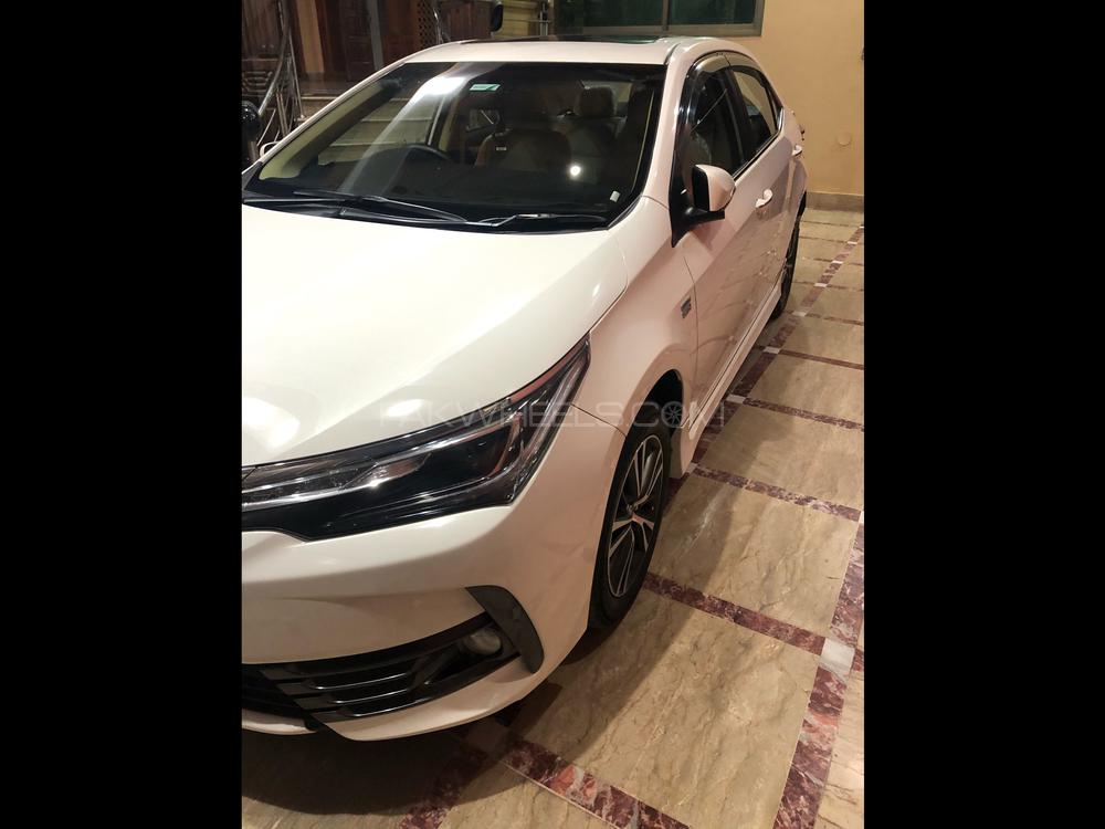 Toyota Corolla 2019 for Sale in Peshawar Image-1