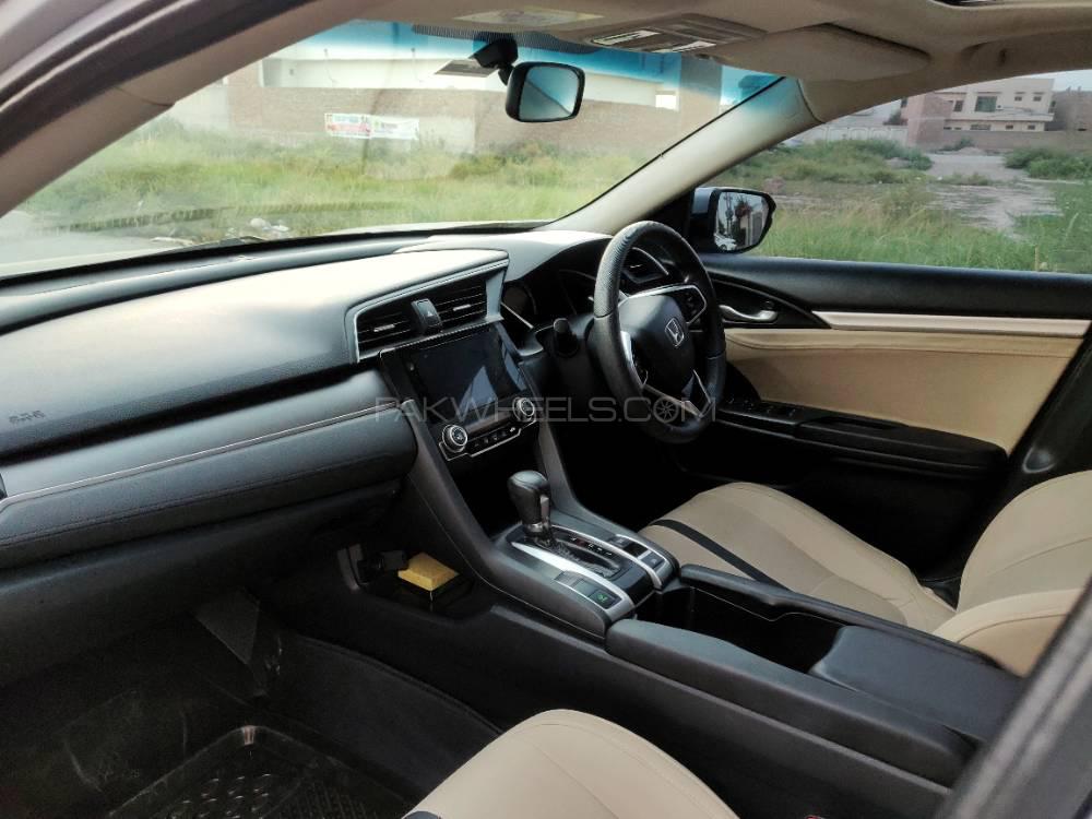 Honda Civic 2017 for Sale in Multan Honda Civic 2017 for Sale in Multan Image-14