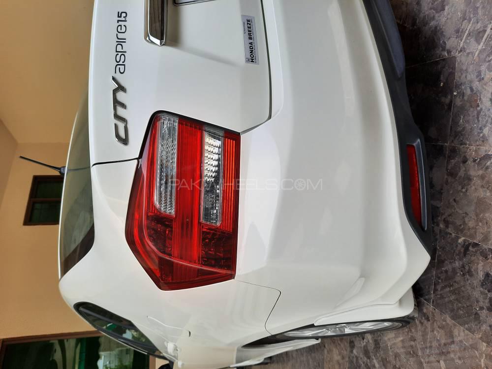 Honda City 2015 for Sale in Bahawalpur Honda City 2015 for Sale in Bahawalpur Image-4