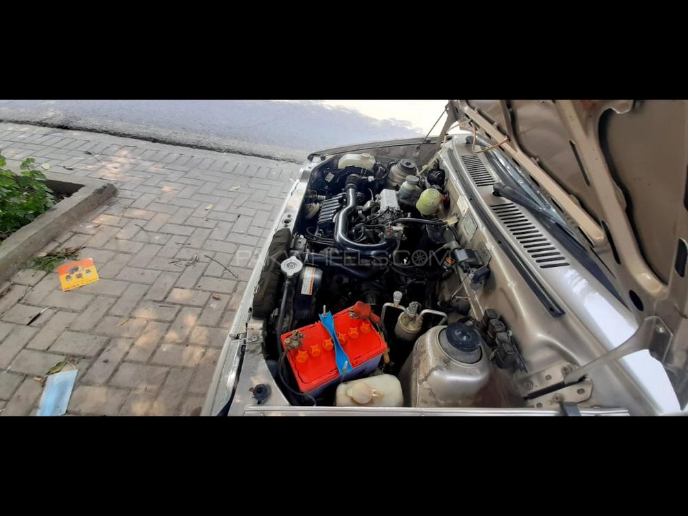 Suzuki Mehran 2016 for Sale in Lahore Suzuki Mehran 2016 for Sale in Lahore Image-7