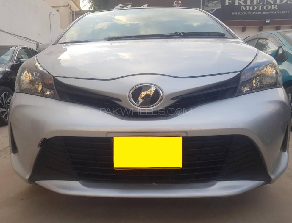 Toyota Vitz 2015 for Sale in Karachi Image-1