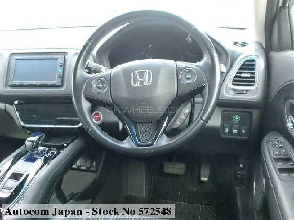 Honda Vezel 2015 for Sale in Peshawar Honda Vezel 2015 for Sale in Peshawar Image-12