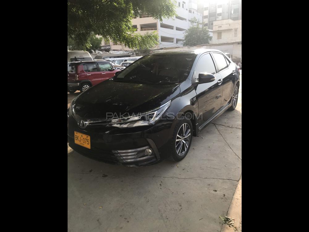 Toyota Corolla 2017 for Sale in Karachi Image-1