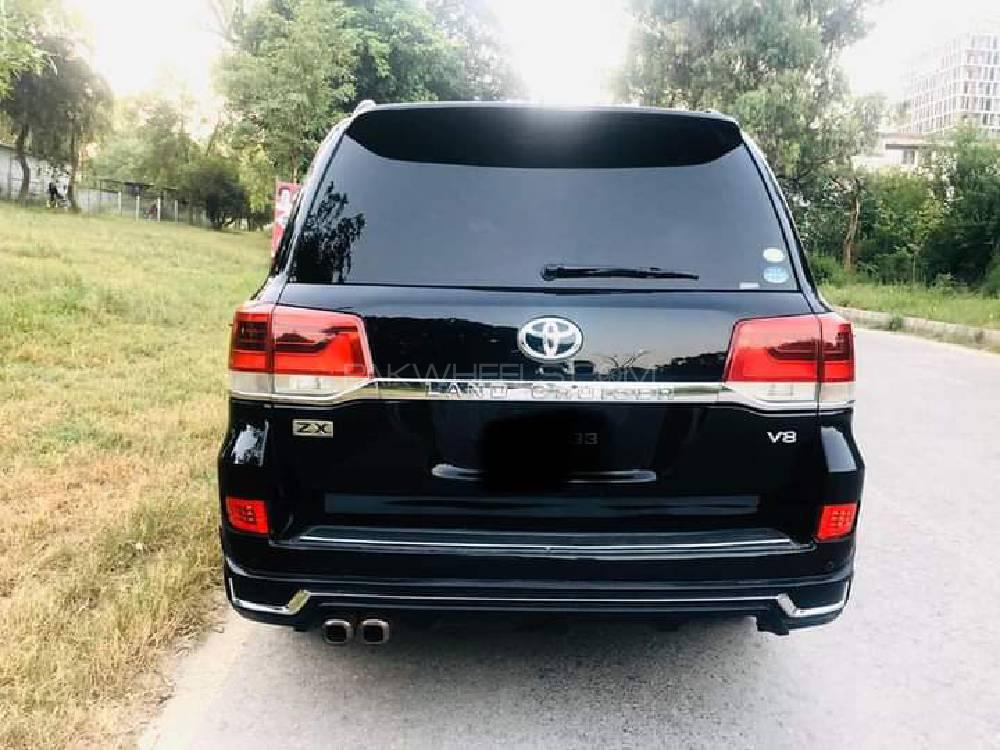 Toyota Land Cruiser 2015 for Sale in Lahore Toyota Land Cruiser 2015 for Sale in Lahore Image-4