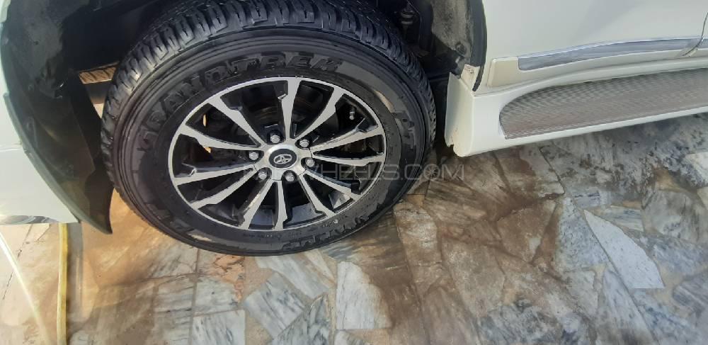 Toyota Prado 2009 for Sale in Peshawar Toyota Prado 2009 for Sale in Peshawar Image-8