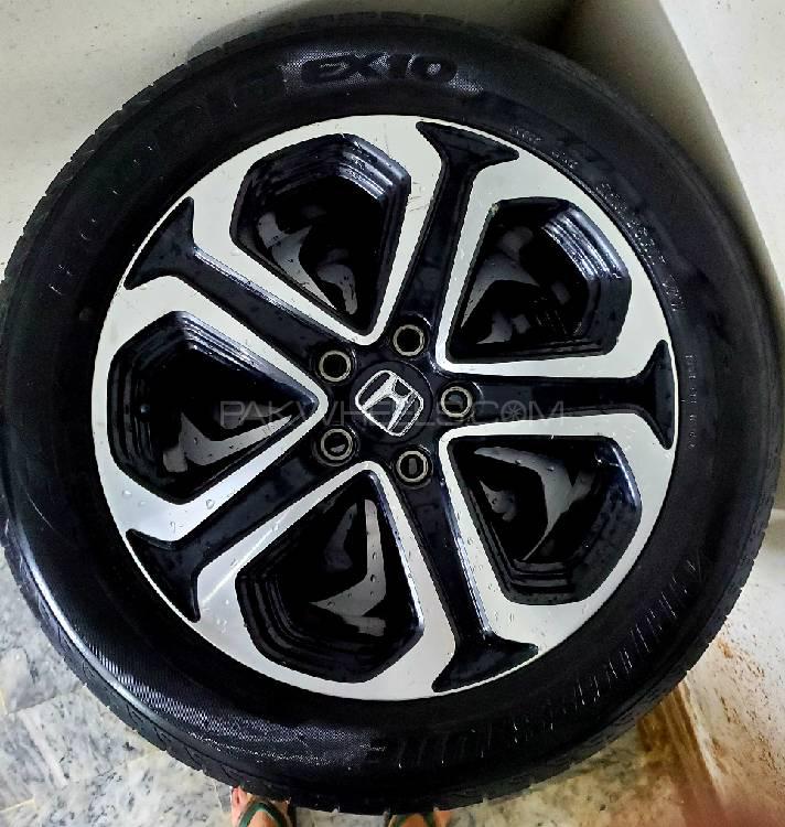 Honda Vezel Original Rim Tyers complete 4 Piece Set. Image-1