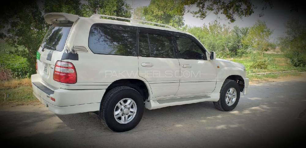 Toyota Land Cruiser 1998 for Sale in Sheikhupura Toyota Land Cruiser 1998 for Sale in Sheikhupura Image-2