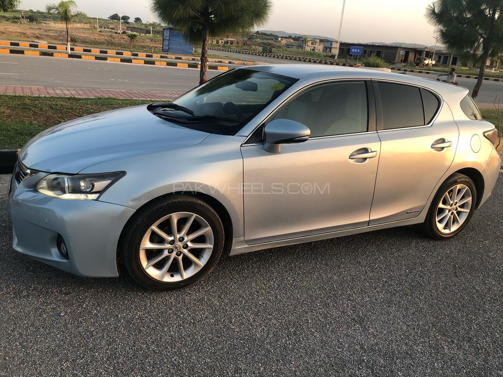 Lexus CT200h 2011 for Sale in Islamabad Image-1