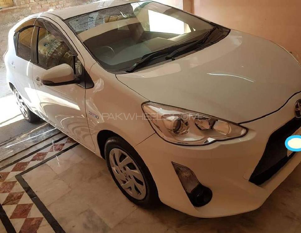Toyota Aqua 2015 for Sale in Peshawar Toyota Aqua 2015 for Sale in Peshawar Image-4