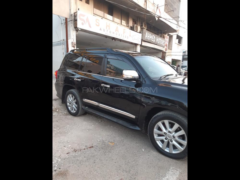 Toyota Land Cruiser 2012 for Sale in Karachi Toyota Land Cruiser 2012 for Sale in Karachi Image-3