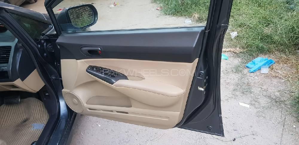 Honda Civic 2010 for Sale in Rawalpindi Honda Civic 2010 for Sale in Rawalpindi Image-11