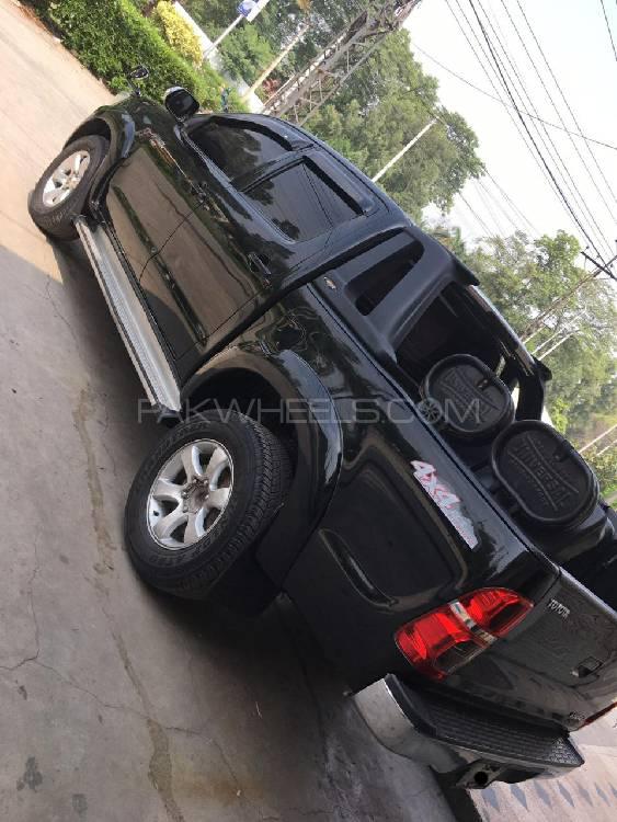 Toyota Hilux 2012 for Sale in Gujranwala Toyota Hilux 2012 for Sale in Gujranwala Image-3