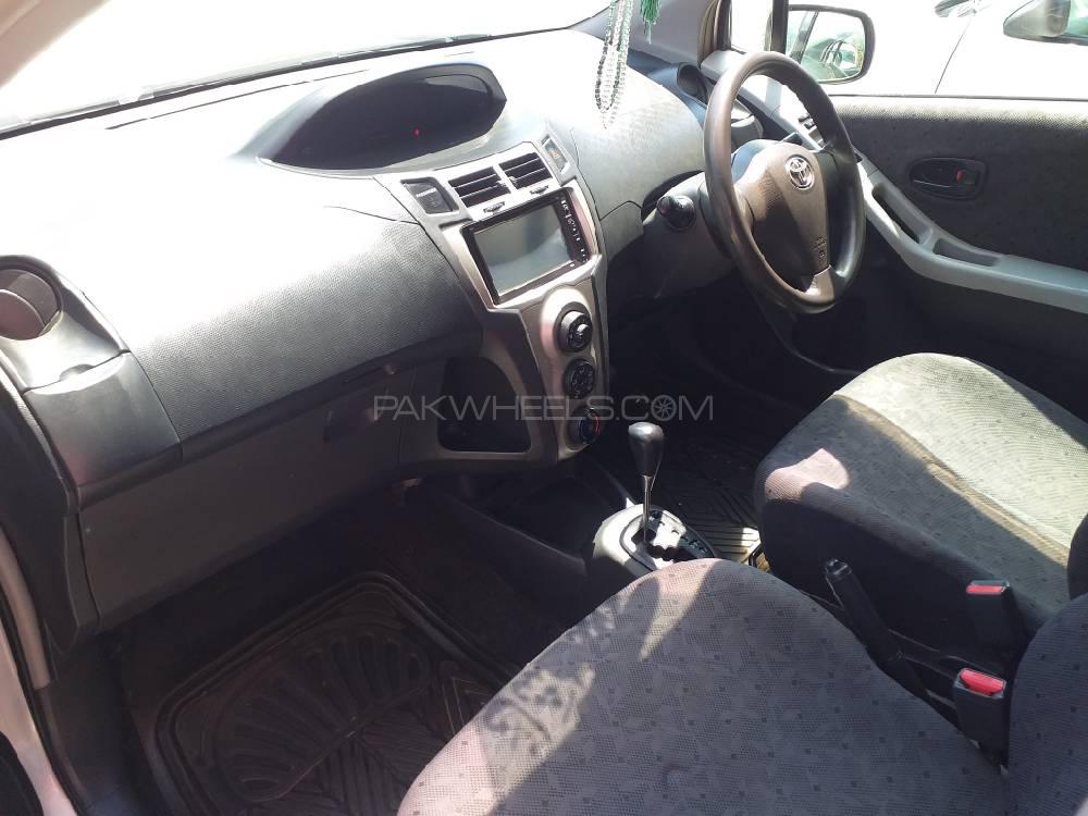 Toyota Vitz 2010 for Sale in Sialkot Toyota Vitz 2010 for Sale in Sialkot Image-7