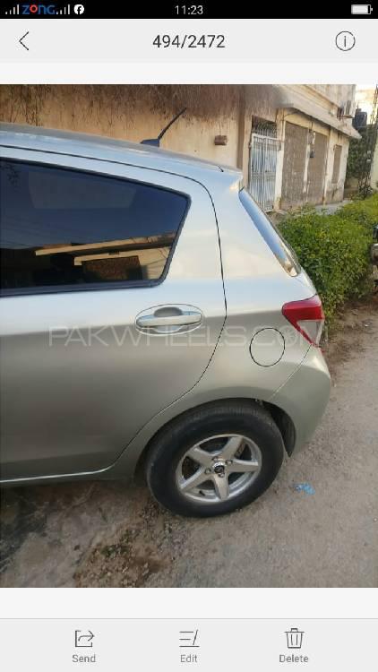 Toyota Vitz 2011 for Sale in Multan Image-1