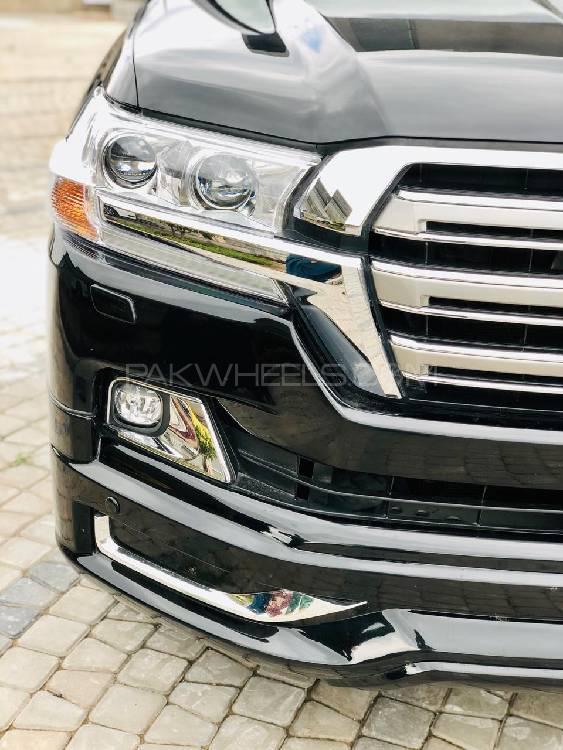 Toyota Land Cruiser 2015 for Sale in Lahore Toyota Land Cruiser 2015 for Sale in Lahore Image-3