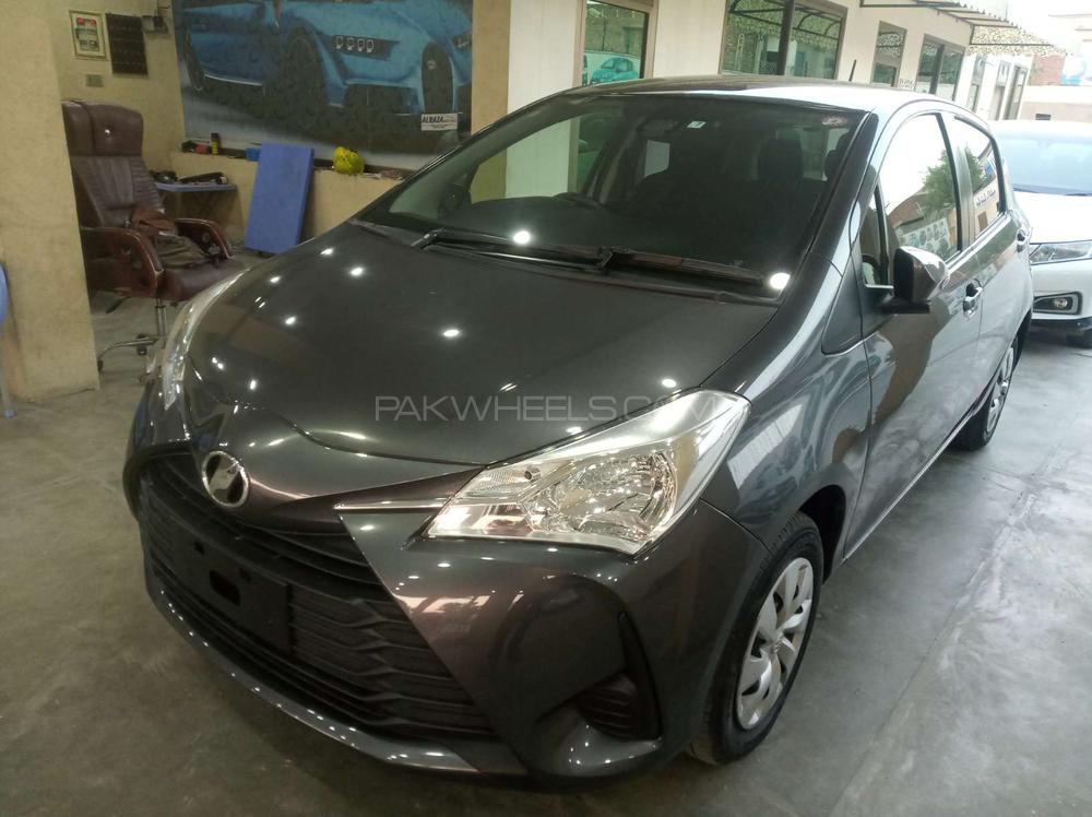 Toyota Vitz 2017 for Sale in Gujranwala Toyota Vitz 2017 for Sale in Gujranwala Image-3