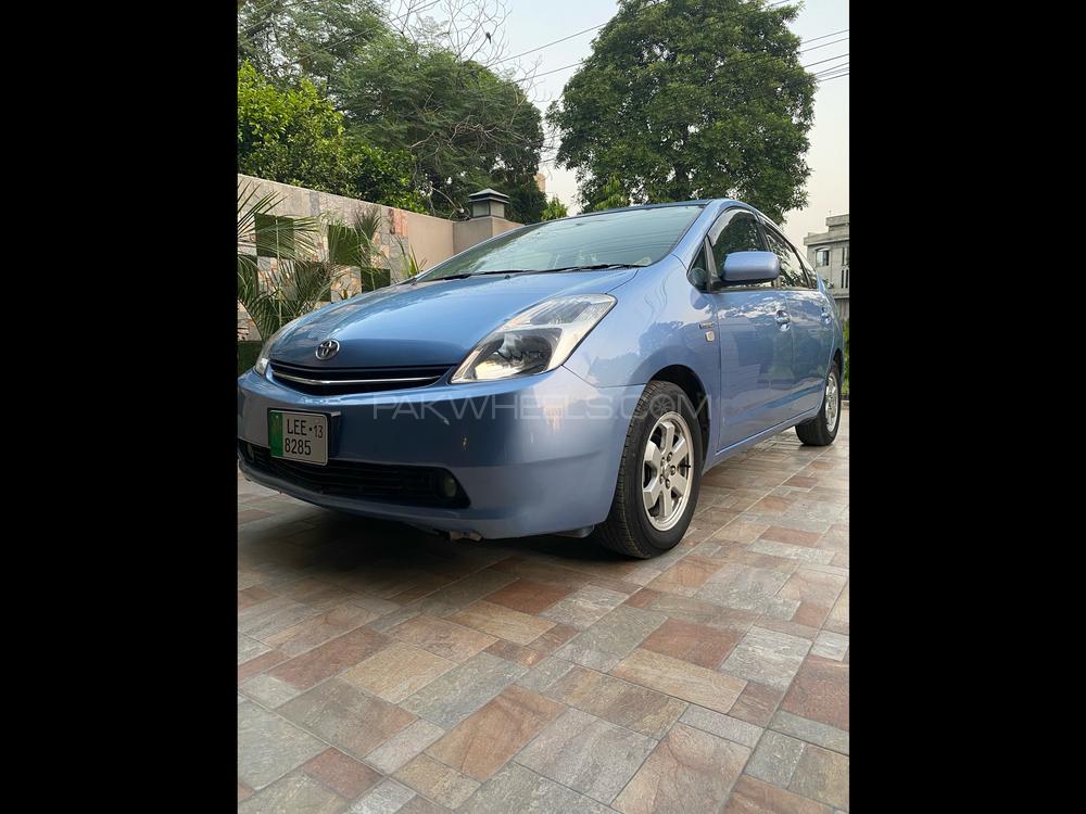 Toyota Prius 2007 for Sale in Lahore Toyota Prius 2007 for Sale in Lahore Image-2