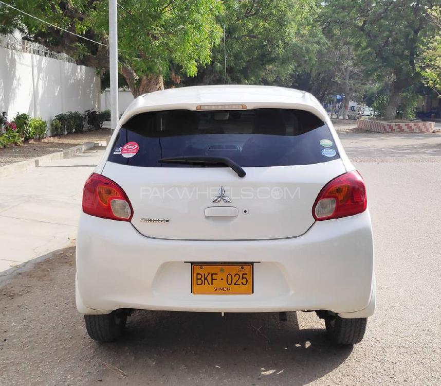 Mitsubishi Mirage 2014 for Sale in Karachi Mitsubishi Mirage 2014 for Sale in Karachi Image-5