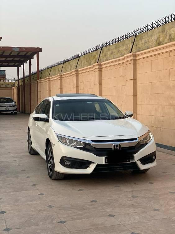 Honda Civic 2017 for Sale in Peshawar Image-1