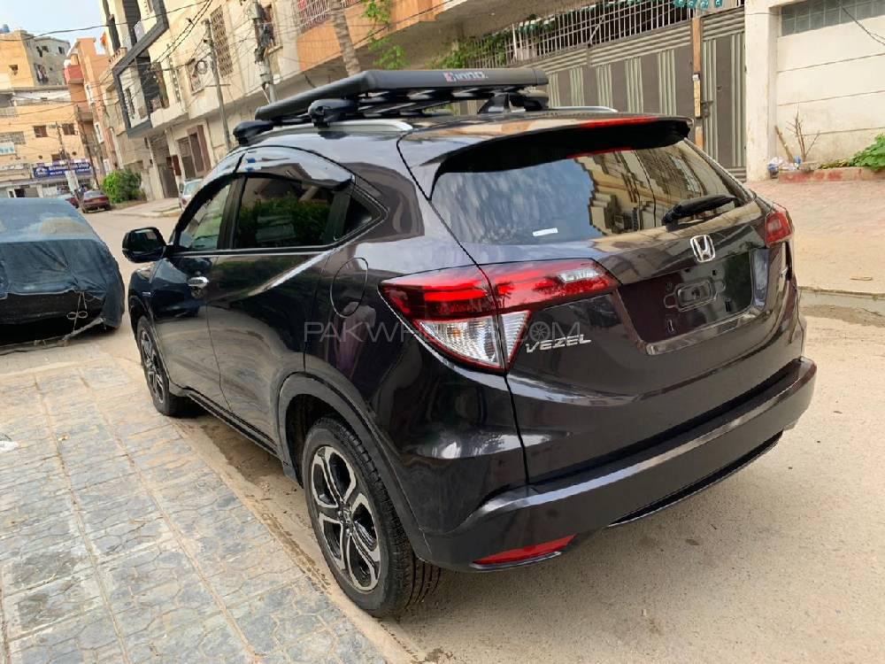 Honda Vezel 2015 for Sale in Karachi Honda Vezel 2015 for Sale in Karachi Image-5